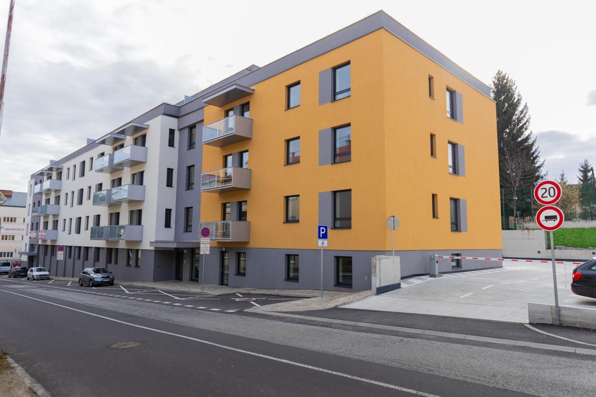 Apartman Banska Bystrica Centrum Lägenhet Exteriör bild