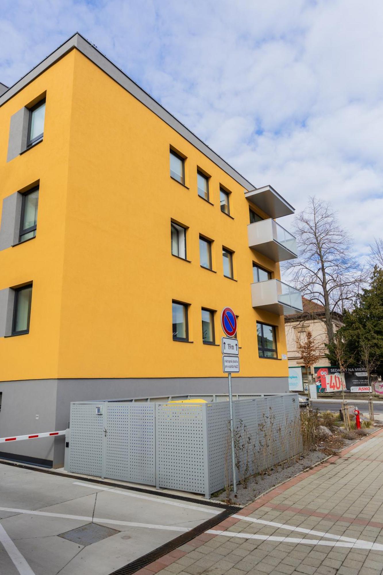 Apartman Banska Bystrica Centrum Lägenhet Exteriör bild